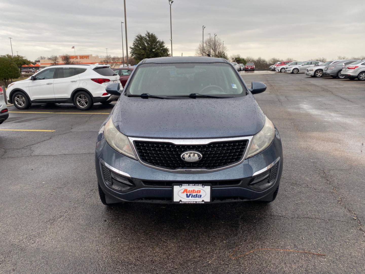 2014 BLUE Kia Sportage LX FWD (KNDPB3AC4E7) with an 2.4L V6 DOHC 24V engine, 6-Speed Automatic transmission, located at 420 I-35E, Lancaster, TX, 75146, (469) 297-4144, 32.593929, -96.823685 - Photo#1